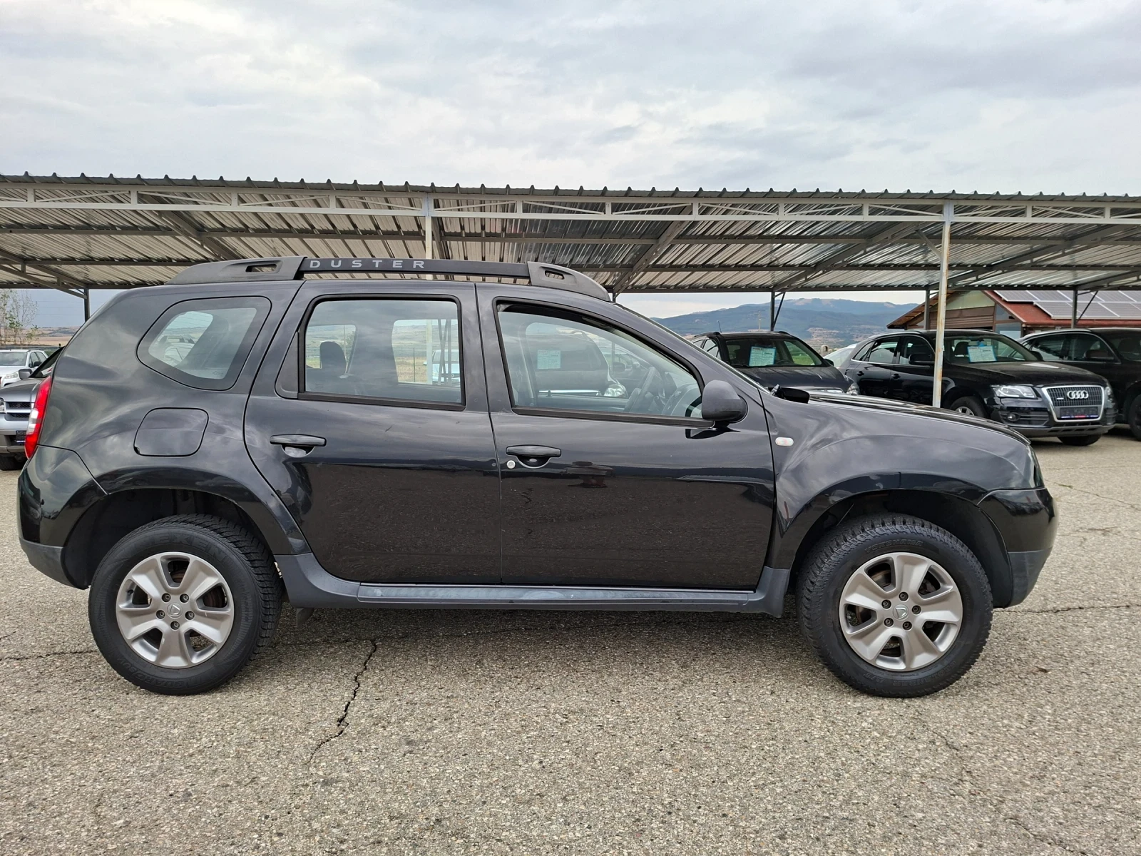 Dacia Duster 1, 5 dci, снимка 4 - Автомобили и джипове - 56058912
