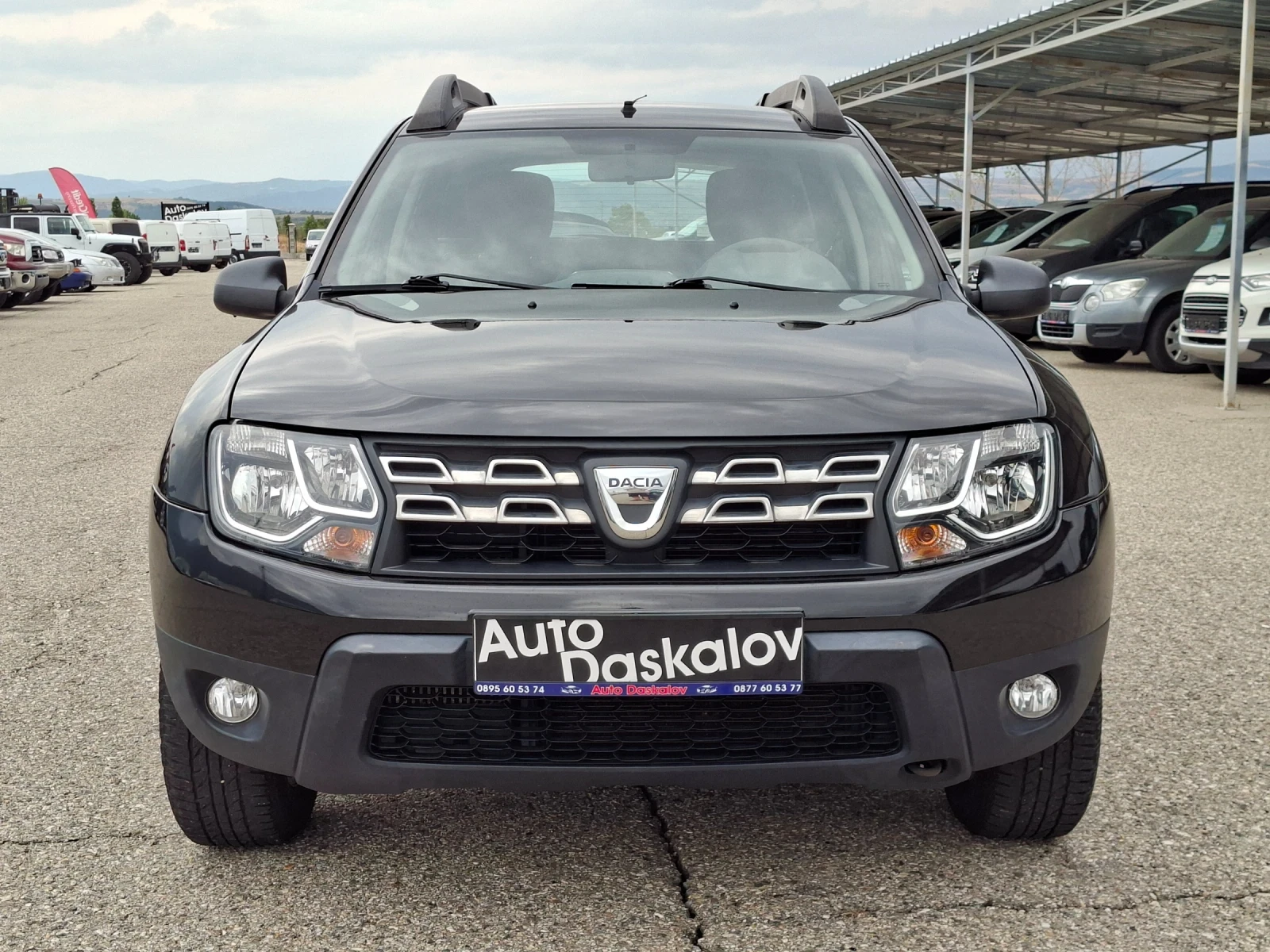 Dacia Duster 1, 5 dci, снимка 2 - Автомобили и джипове - 56058912
