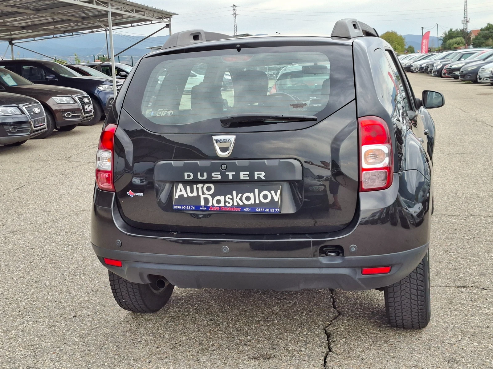 Dacia Duster 1, 5 dci, снимка 6 - Автомобили и джипове - 56058912
