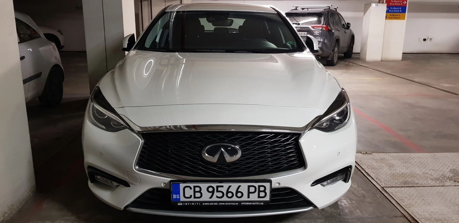 Infiniti Q30 Luxe, снимка 5 - Автомобили и джипове - 56112323