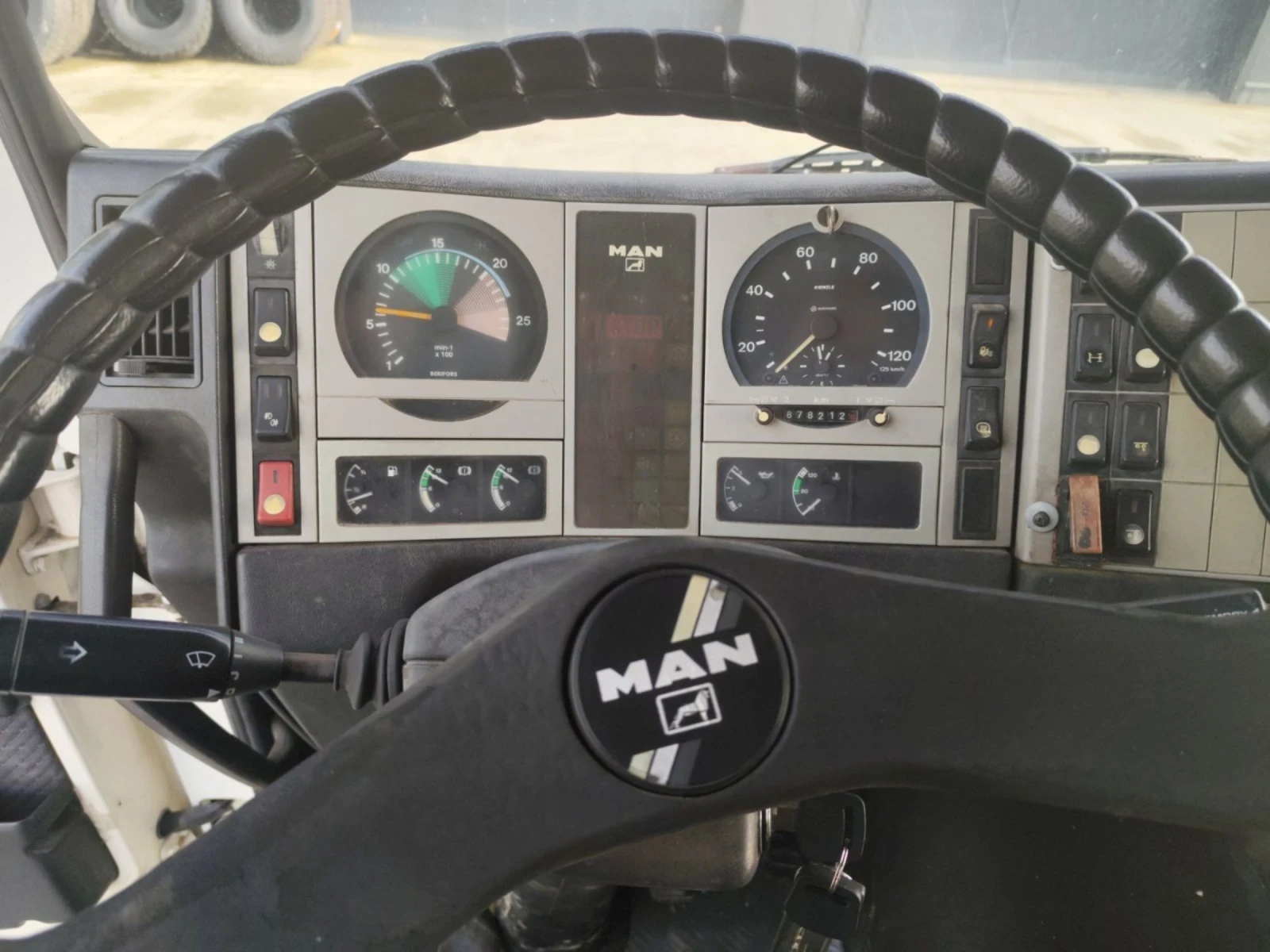 Man 26.403 | Mobile.bg � ����������� 10