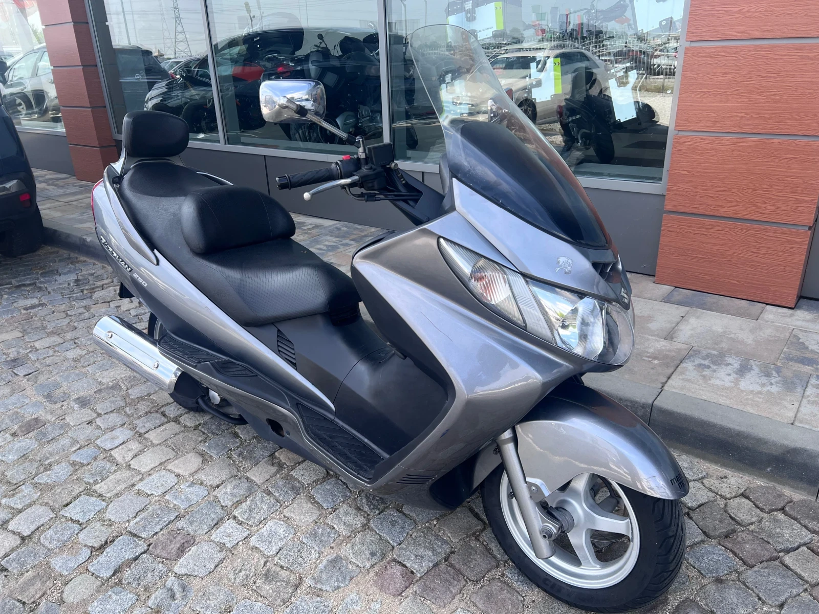 Suzuki Burgman 250, снимка 2 - Мотоциклети и мототехника - 55142621