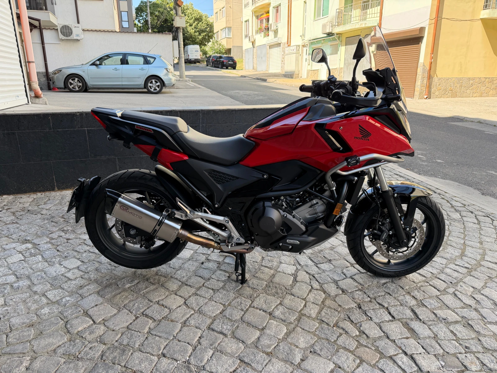 Honda Nc 750X Автомат, снимка 4 - Мотоциклети и мототехника - 55530375