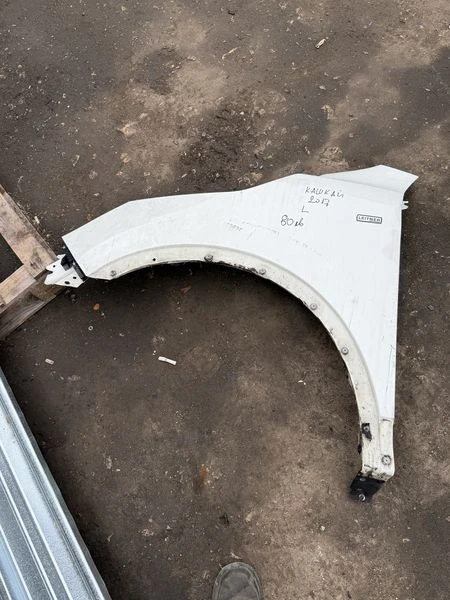 Оригинален ляв калник за nissan qashqai j11 с леки забележки