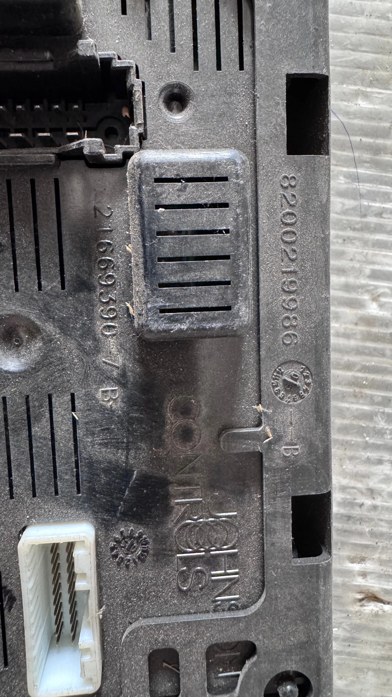 ��������� ����� (������� ����� BSI / BSM ) �� Renault Modos - 21669390-7 / 8200219986 | Mobile.bg � ����������� 2