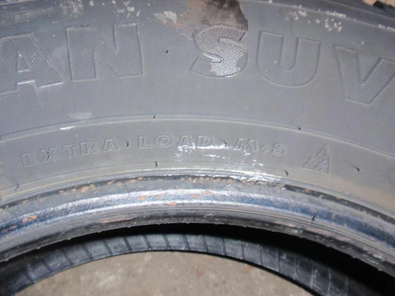 Гуми Всесезонни 235/65R17, снимка 11 - Гуми и джанти - 8897722