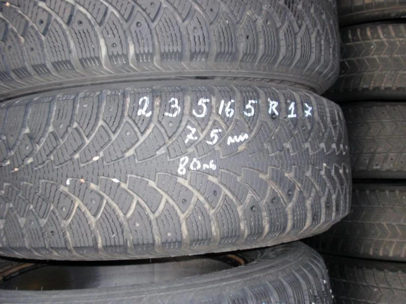 Гуми Всесезонни 235/65R17, снимка 6 - Гуми и джанти - 8897722