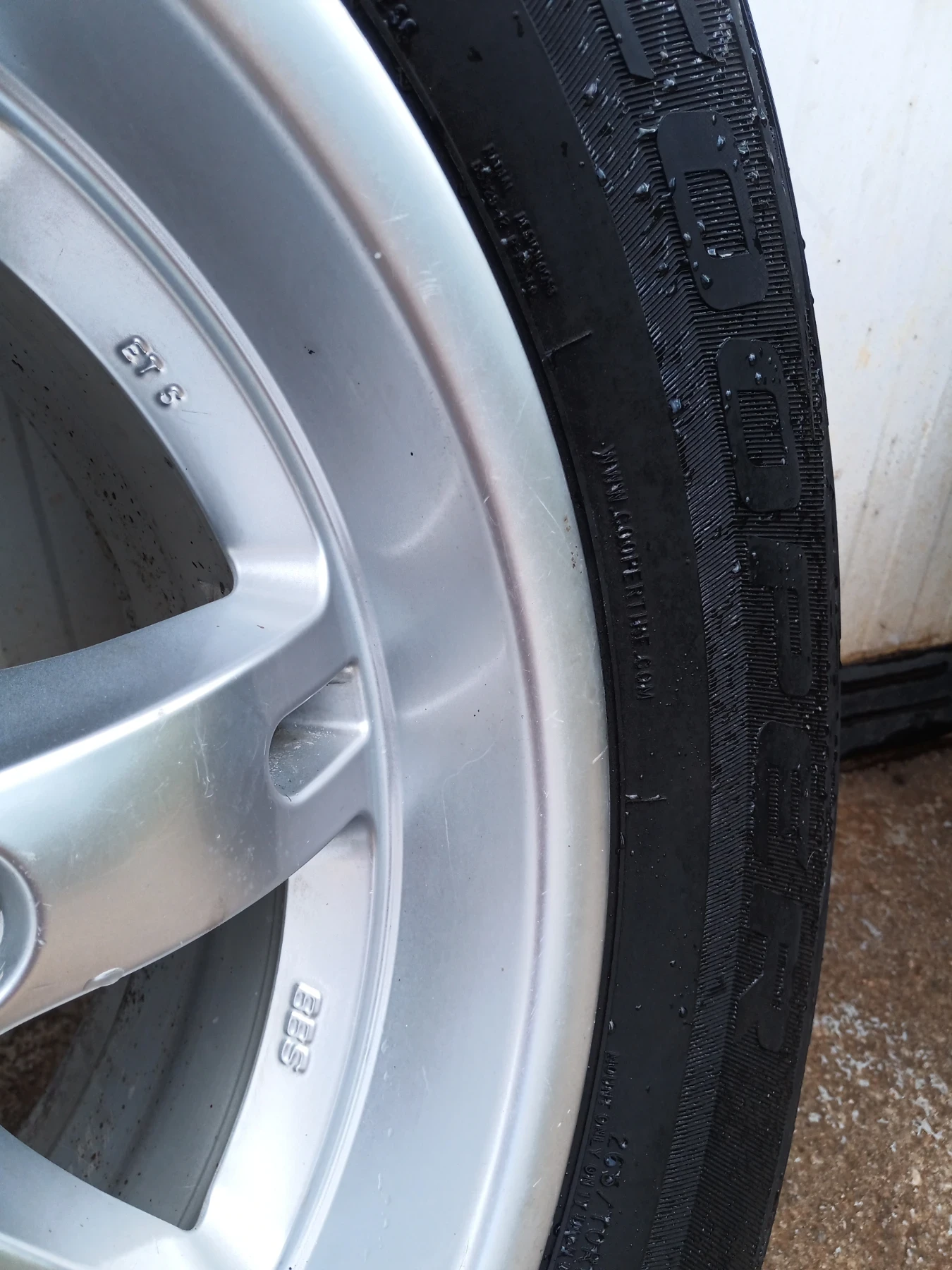    265/70R17  Toyota Fj cruiser | Mobile.bg   4