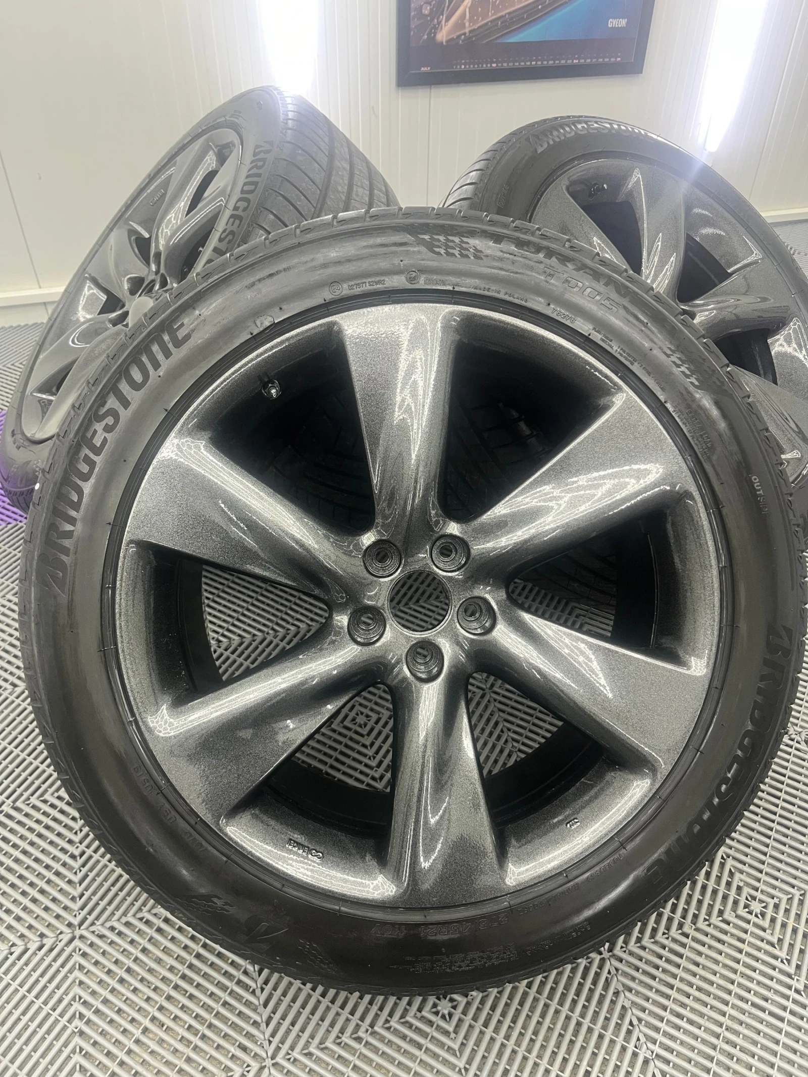 ���� � ������ 275/45R21 �� Infiniti QX70 | Mobile.bg � ����������� 6