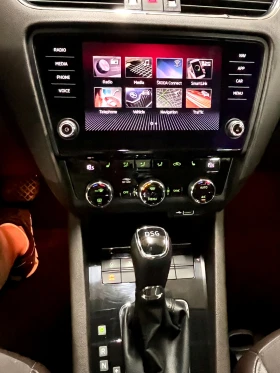 Skoda Octavia 1, 5 TSI ACT DSG Laurin&Klement, снимка 11