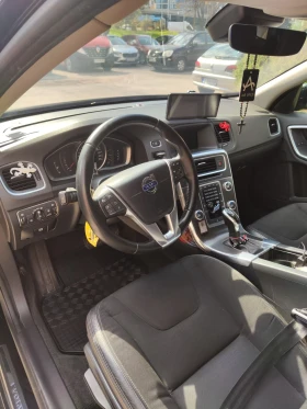Volvo V60 Cross Country, снимка 9