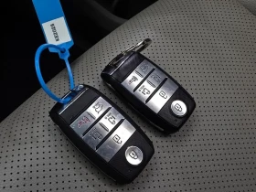 Kia Carnival  9-SEATER LUXURY, снимка 15