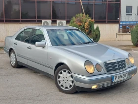 Mercedes-Benz E 250 2.5TD * КЛИМАТРОНИК * ИТАЛИЯ * , снимка 2