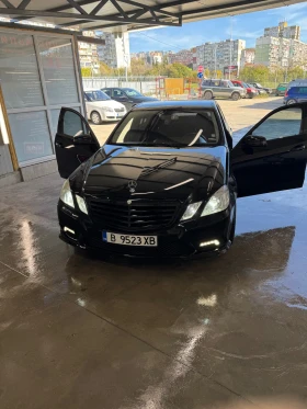 Mercedes-Benz E 220, снимка 6