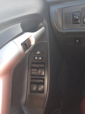 Toyota Corolla verso 2.0d-4d/127k.s., снимка 14 - Автомобили и джипове - 53653928