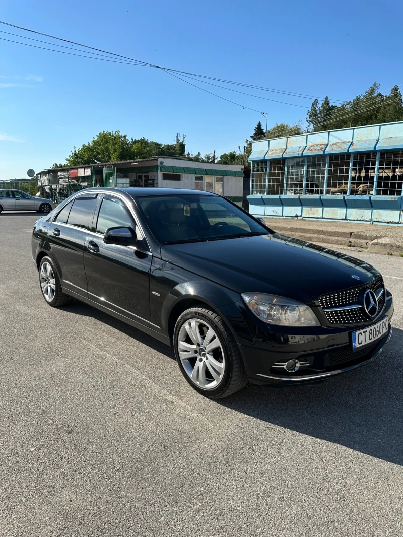 Mercedes-Benz C 320, снимка 4 - Автомобили и джипове - 47033495