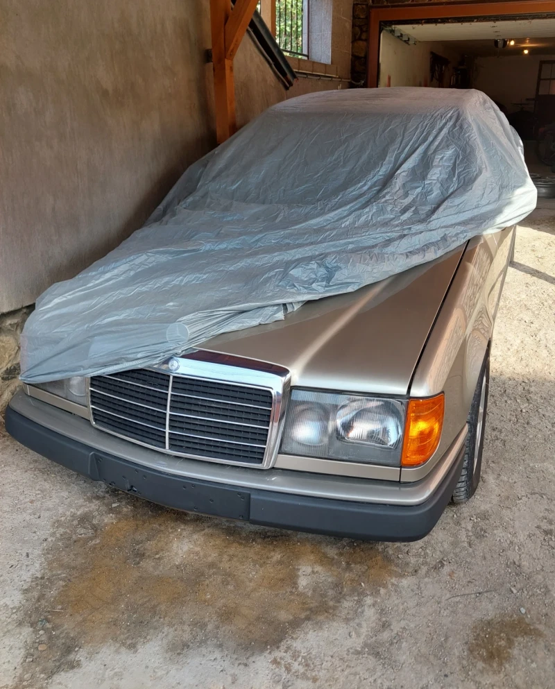 Mercedes-Benz 124 300ce, снимка 3 - Автомобили и джипове - 47924621