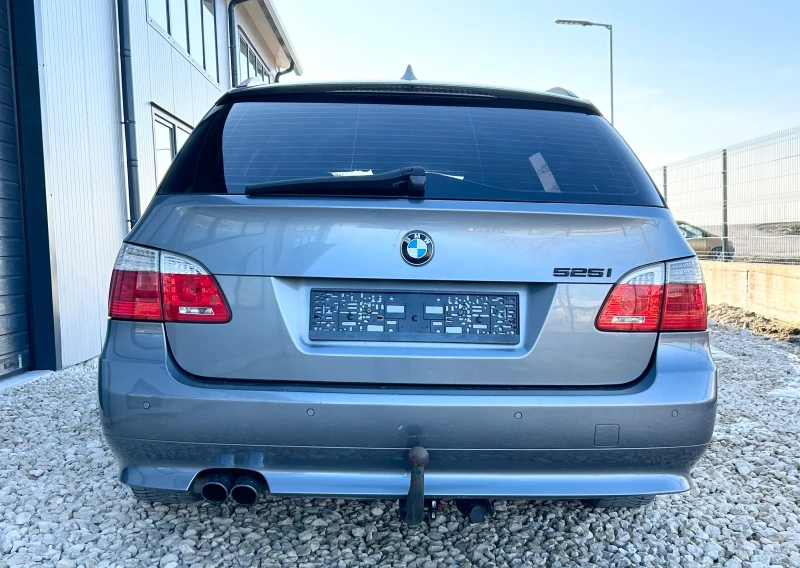 BMW 525 525i Комби, 2010, кожен салон, панорама, снимка 7 - Автомобили и джипове - 48758909