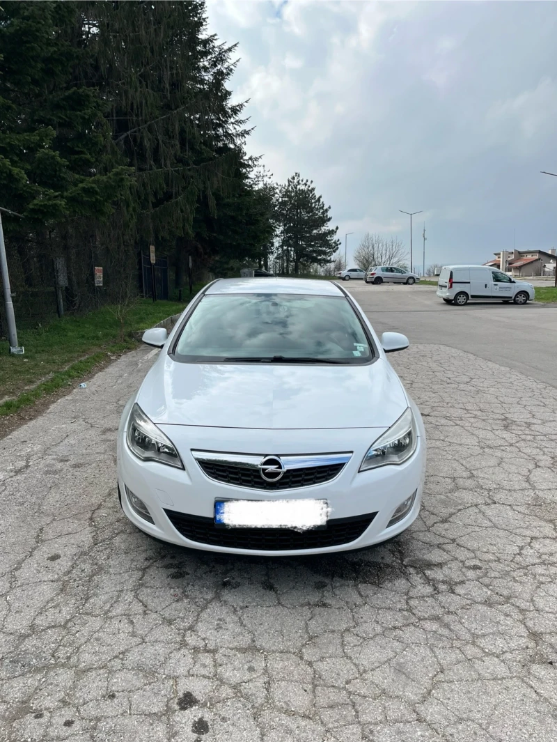 Opel Astra, снимка 1 - Автомобили и джипове - 49536110