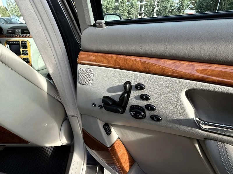 Mercedes-Benz S 600 Б7 Бронирана , снимка 15 - Автомобили и джипове - 52133544