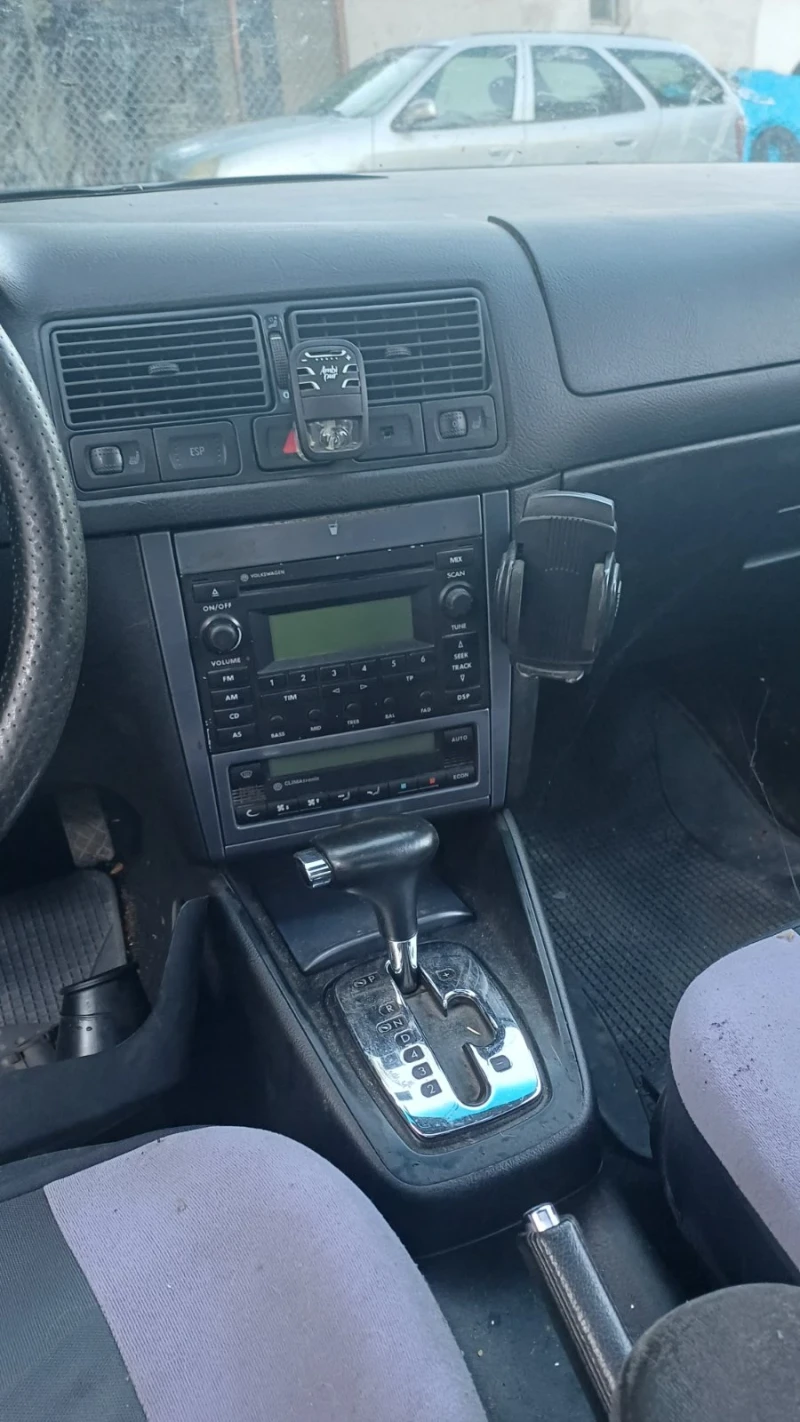 VW Golf TDI, снимка 2 - Автомобили и джипове - 52179984