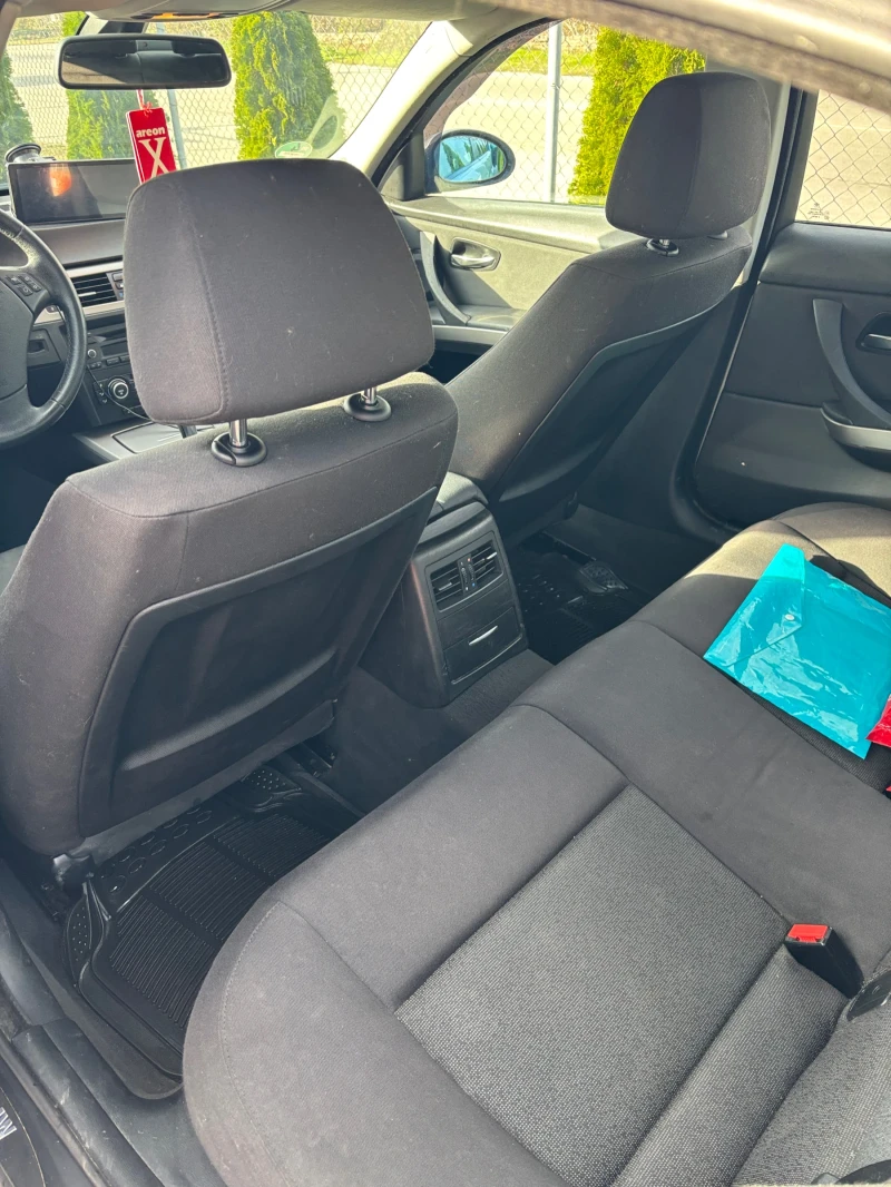 BMW 320, снимка 8 - Автомобили и джипове - 52680312