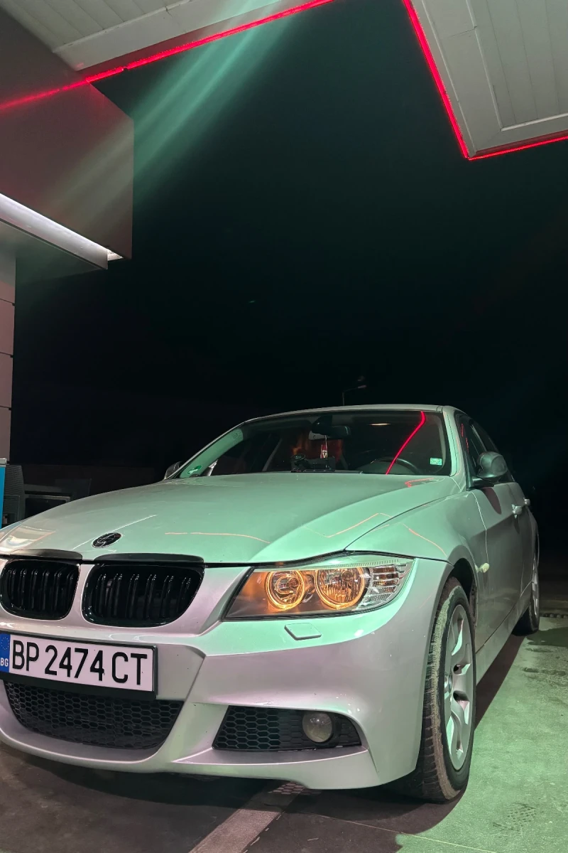 BMW 320, снимка 2 - Автомобили и джипове - 52680312