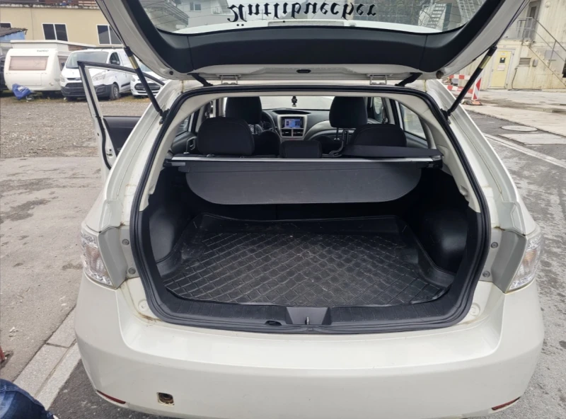 Subaru Impreza 2.0 SWISS, снимка 9 - Автомобили и джипове - 52707194