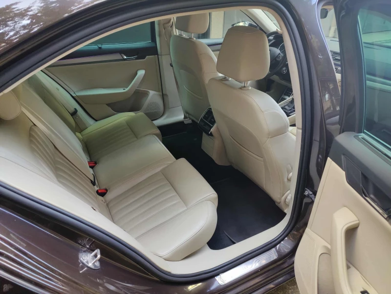 Skoda Superb, снимка 8 - Автомобили и джипове - 52723145
