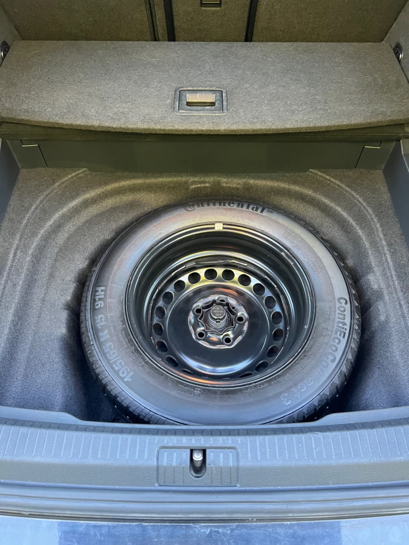 VW Golf, снимка 15 - Автомобили и джипове - 52757797