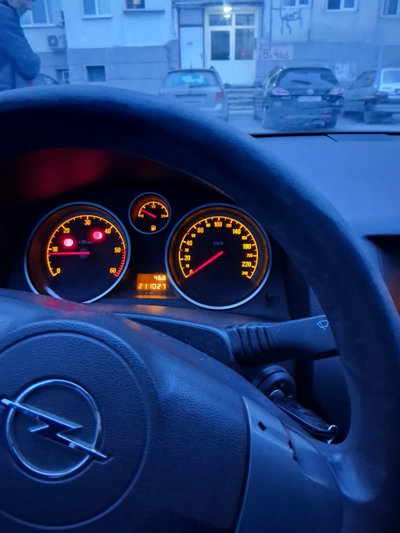Opel Astra, снимка 5 - Автомобили и джипове - 53295509