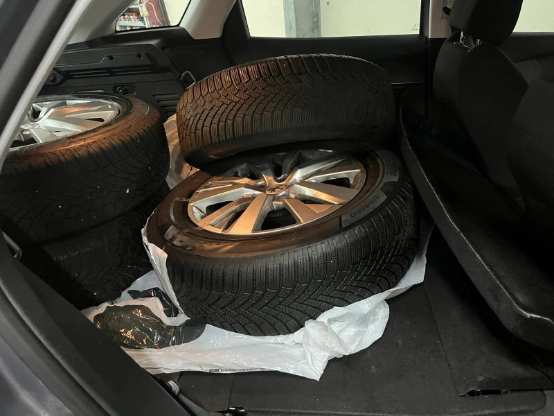 Peugeot 3008 Дизел, Автоматик-8ск. 2020г. 8бр.джанти с гуми, снимка 13 - Автомобили и джипове - 53339919