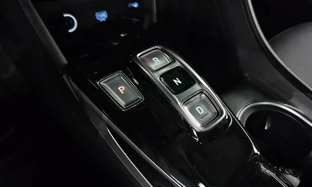 Hyundai Sonata 2.0 Lpi ГАЗ - изображение 8