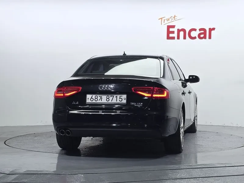 Audi A4 2.0 TDI Quattro - САМО 30% АВАНС, снимка 4 - Автомобили и джипове - 55487014