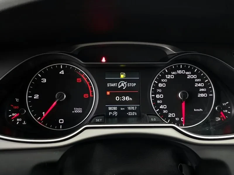 Audi A4 2.0 TDI Quattro - САМО 30% АВАНС, снимка 8 - Автомобили и джипове - 55487014