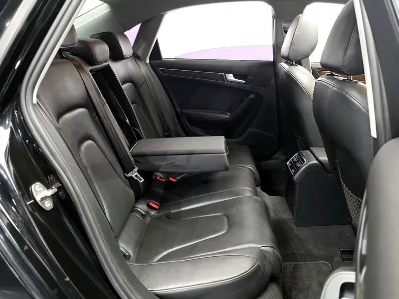 Audi A4 2.0 TDI Quattro - САМО 30% АВАНС, снимка 11 - Автомобили и джипове - 55487014