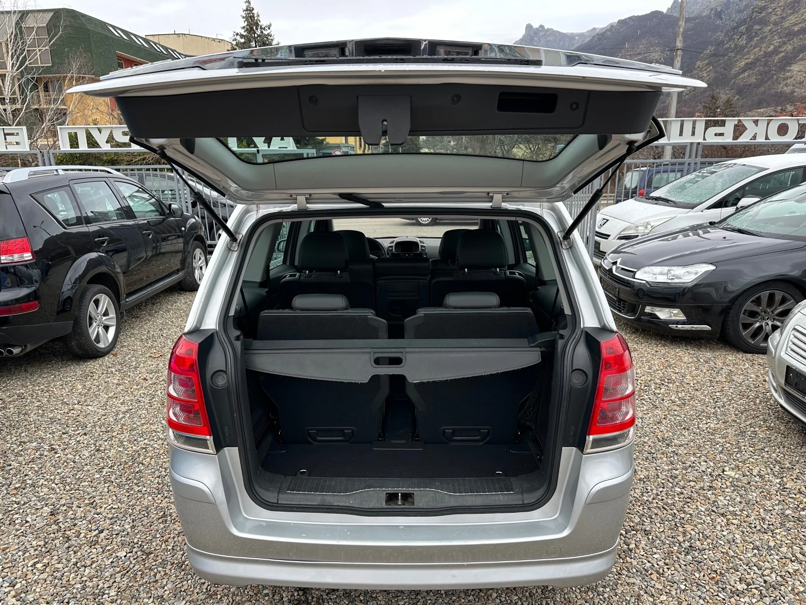 Opel Zafira 1.8i COSMO 6+ 1 | Mobile.bg — изображение 14