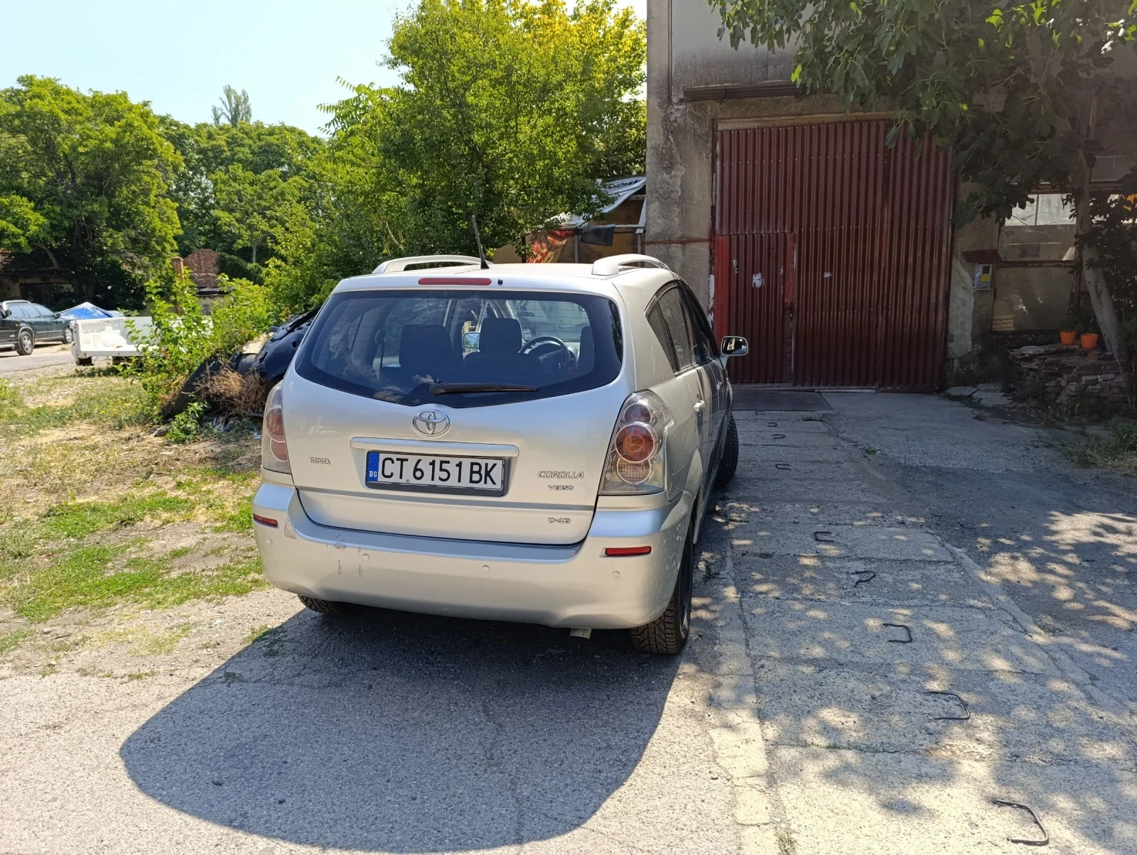 Toyota Corolla verso 2.2 - изображение 6