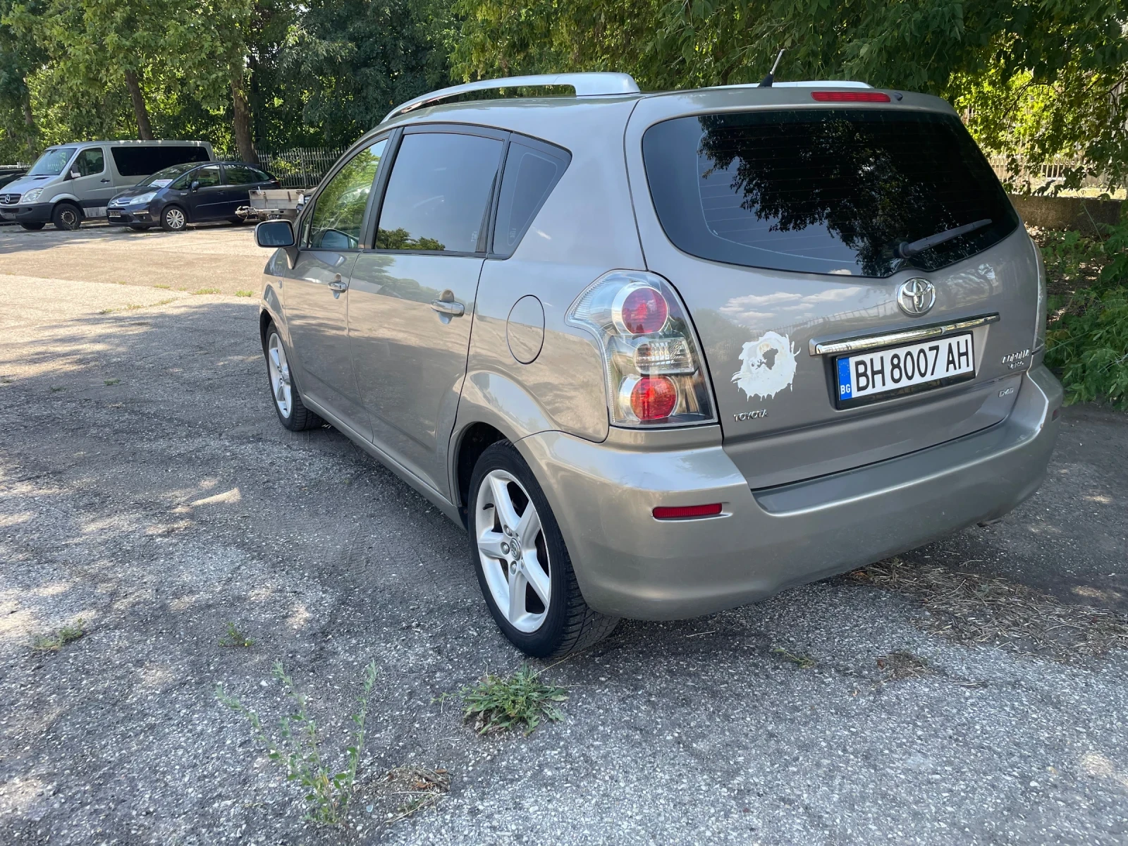 Toyota Corolla verso 2.2D4D 136hp Facelift - изображение 6