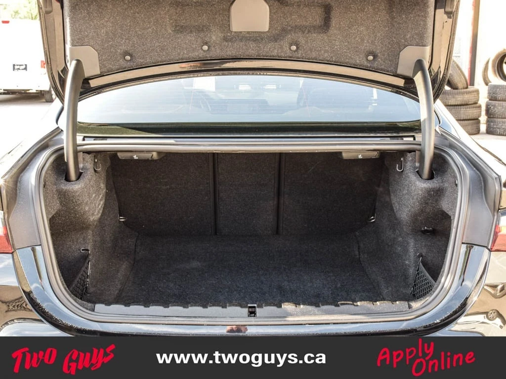 BMW M4 * АВТО КРЕДИТ* ЦЕНА ДО БГ * СЕРВИЗНА ИСТОРИЯ *  - изображение 9