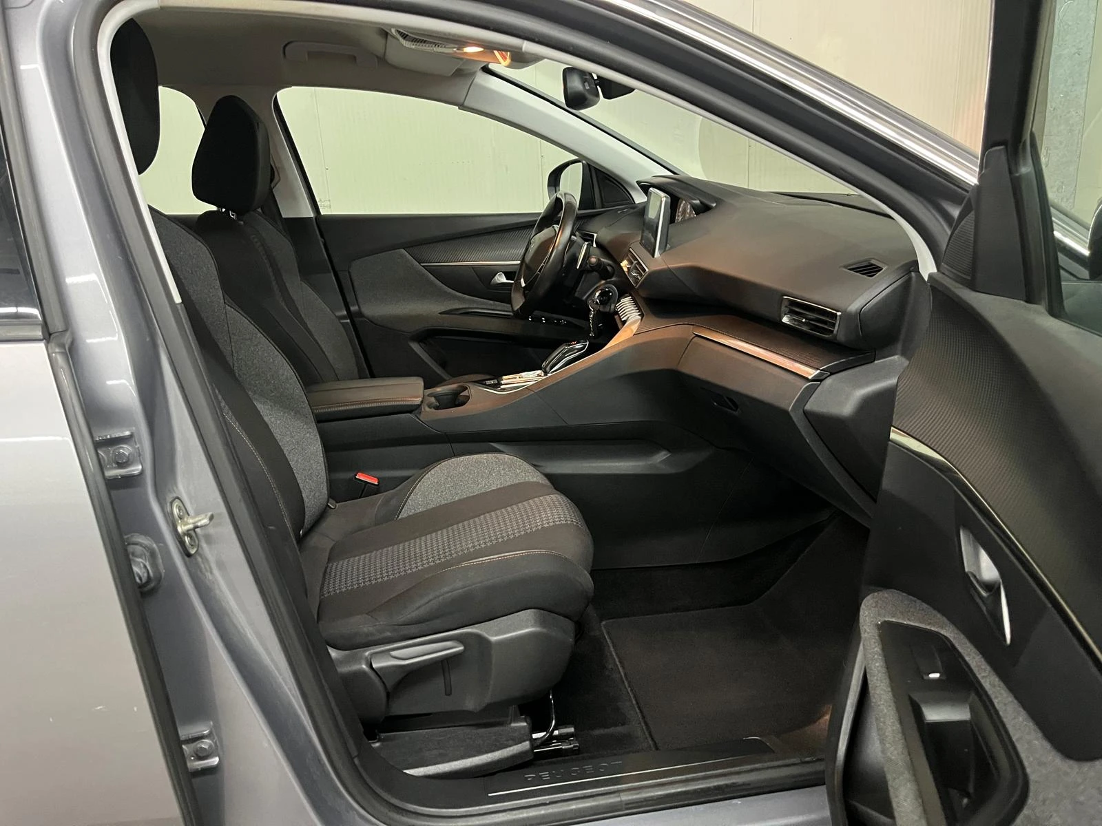 Peugeot 3008 �����, ���������-8��. 2020�. 8��.������ � ���� | Mobile.bg � ����������� 6