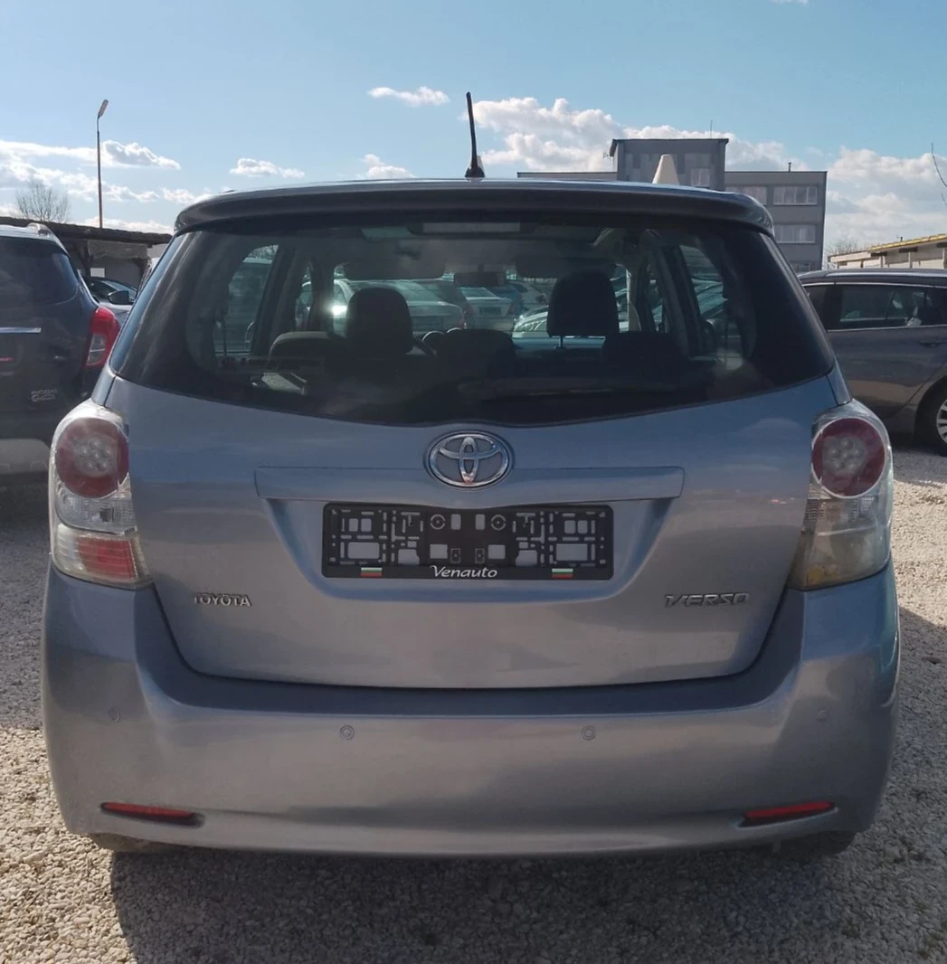 Toyota Corolla verso 2.0d-4d/127k.s. - изображение 2