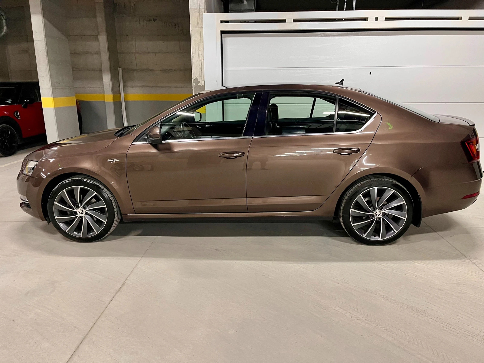 Skoda Octavia 1, 5 TSI ACT DSG Laurin&Klement, снимка 6 - Автомобили и джипове - 53812330