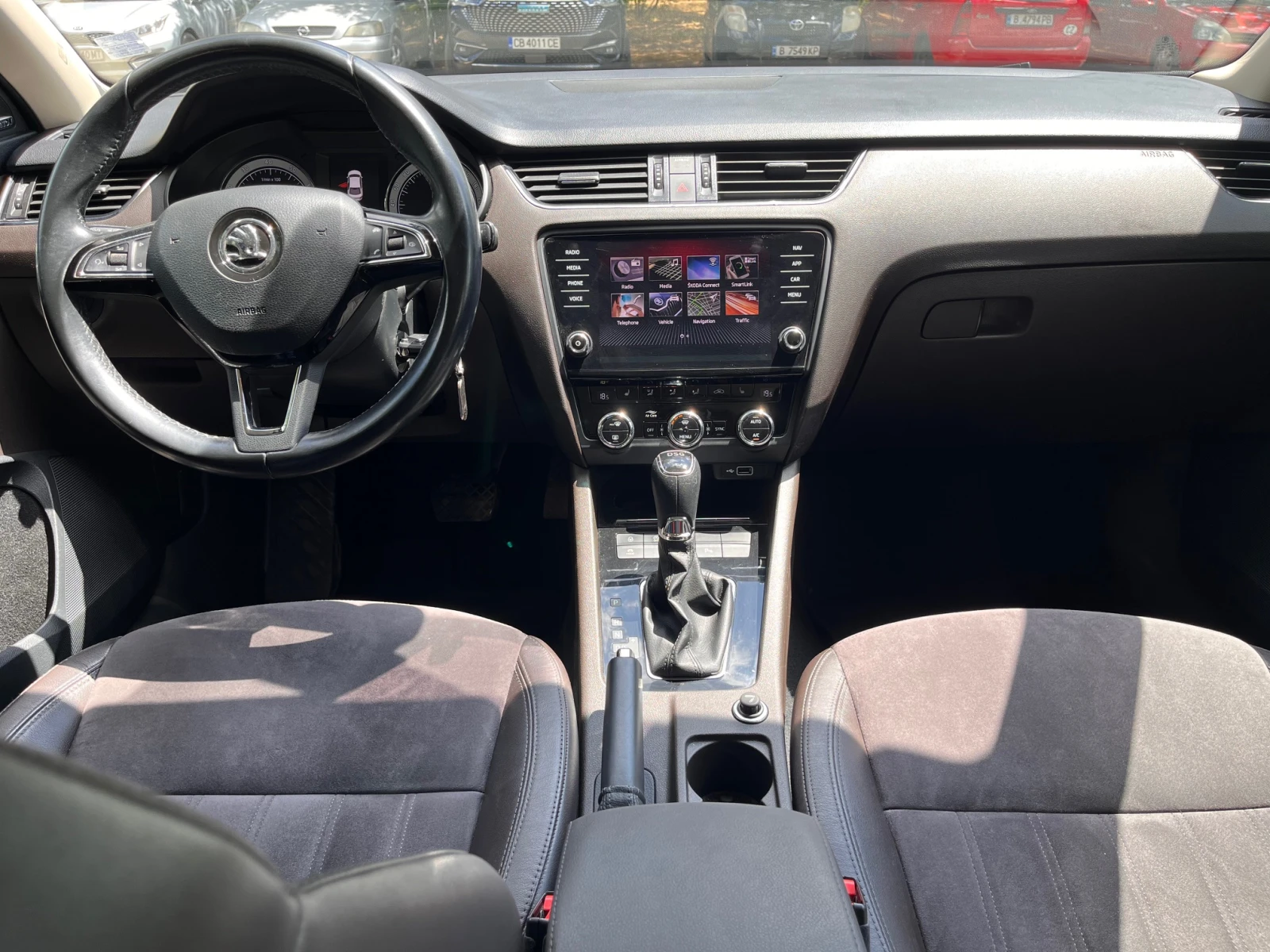 Skoda Octavia 1, 5 TSI ACT DSG Laurin&Klement, снимка 9 - Автомобили и джипове - 53812330