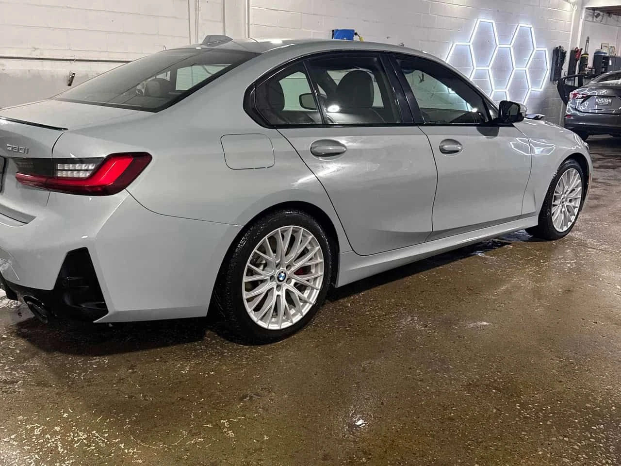 BMW 330 330i xDrive  CARFAX, снимка 3 - Автомобили и джипове - 53835963