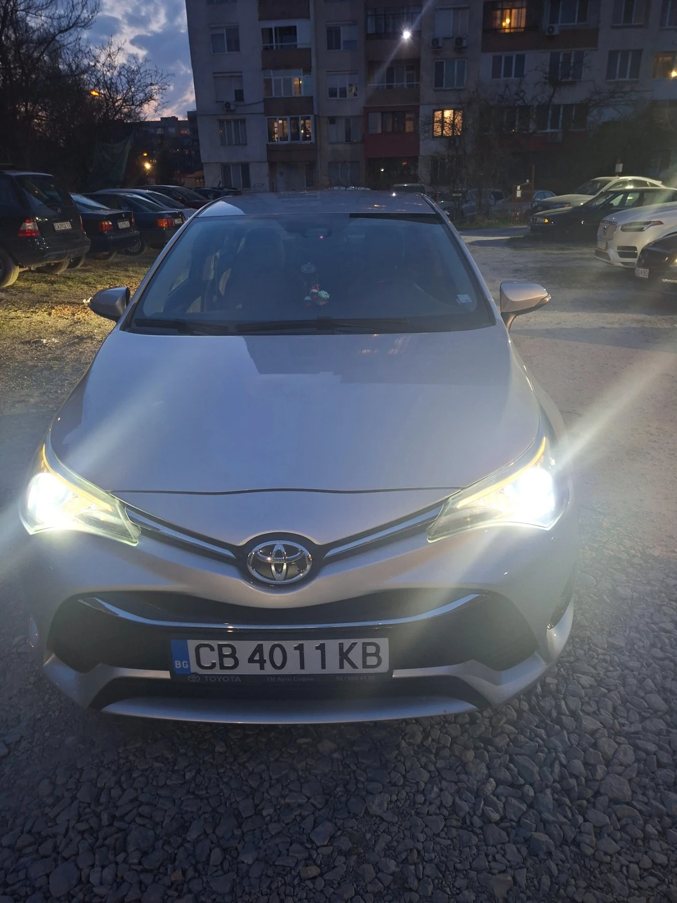 Toyota Avensis, снимка 2 - Автомобили и джипове - 53866263