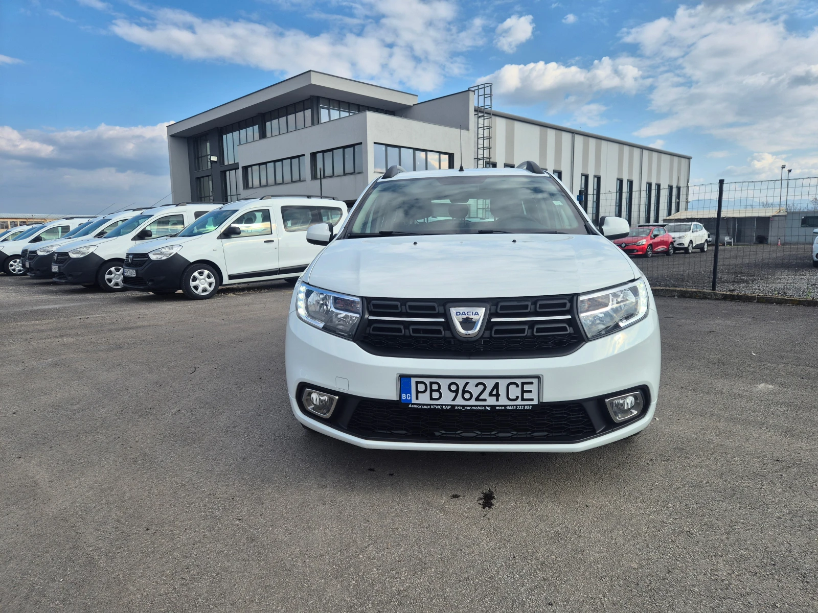 Dacia Logan 1.5 DCI, снимка 8 - Автомобили и джипове - 53976870