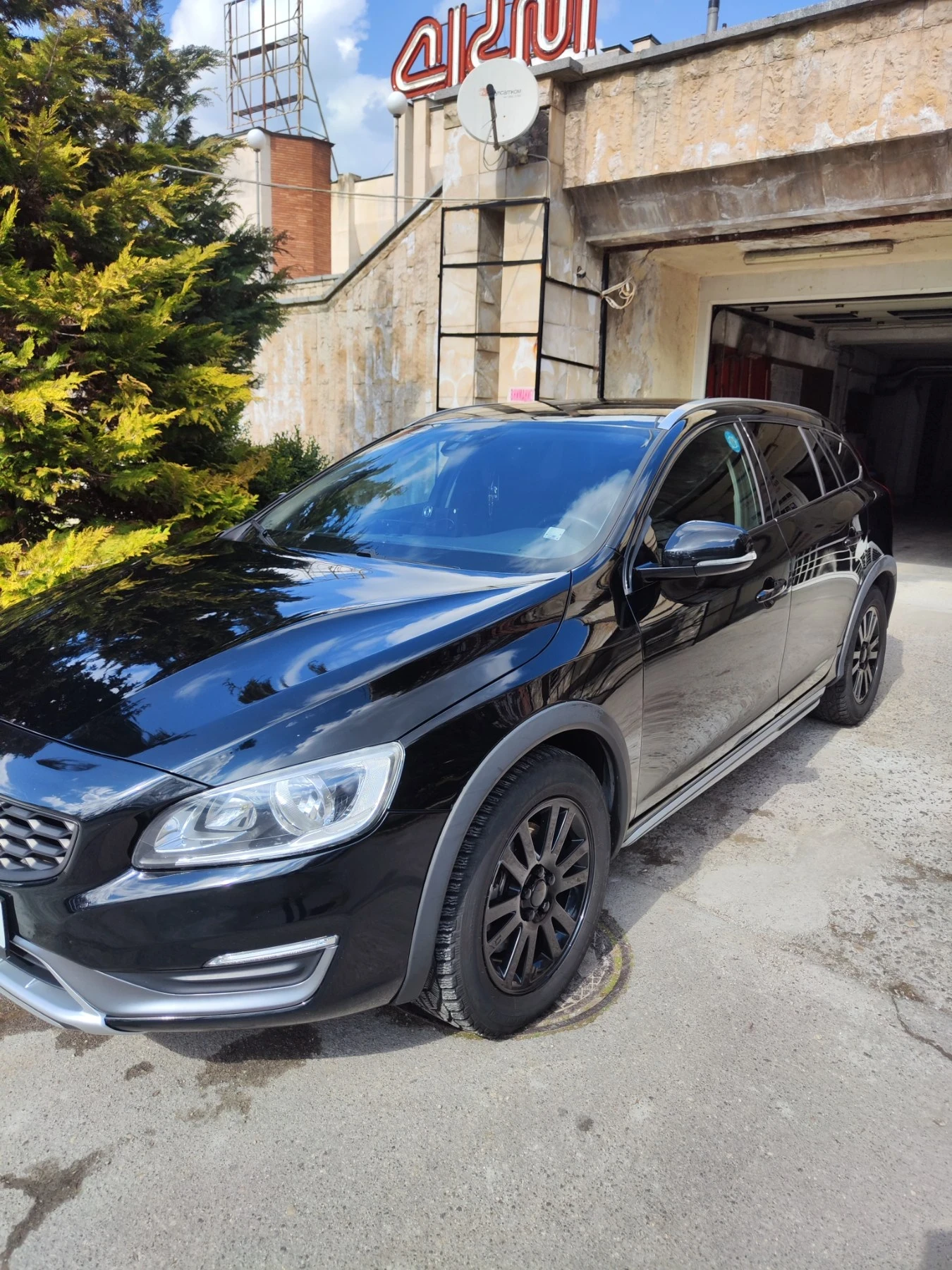 Volvo V60 Cross Country, снимка 2 - Автомобили и джипове - 53989801