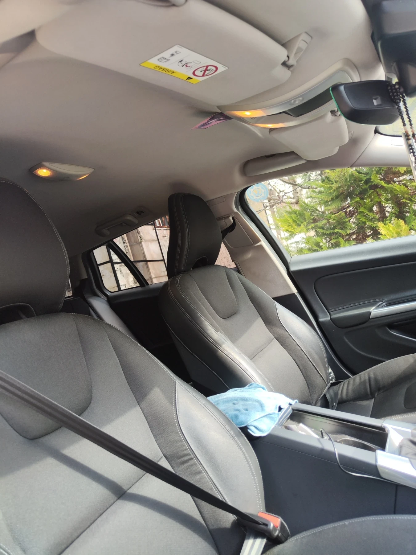 Volvo V60 Cross Country, снимка 14 - Автомобили и джипове - 53989801