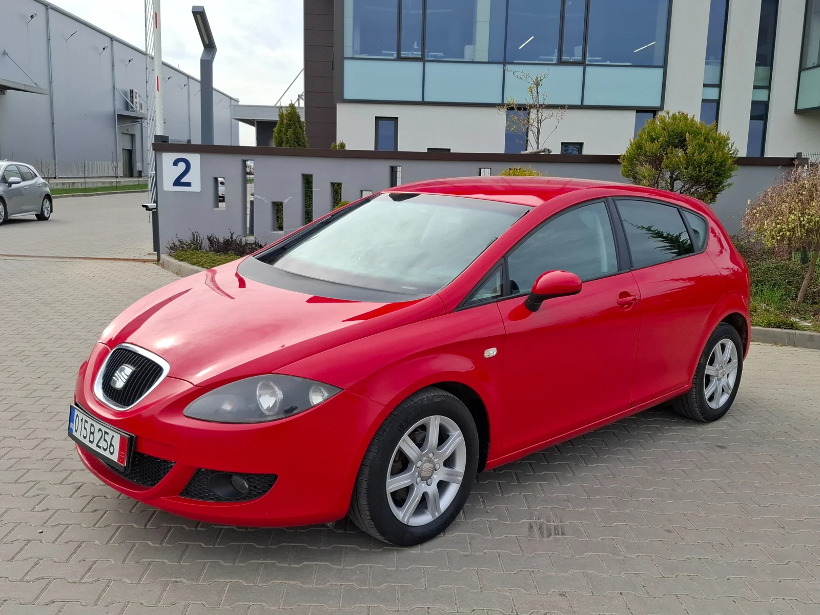 Seat Leon 1.9TDI* (105кс)* FACELIFT* НОВ ВНОС* , снимка 5 - Автомобили и джипове - 54220309